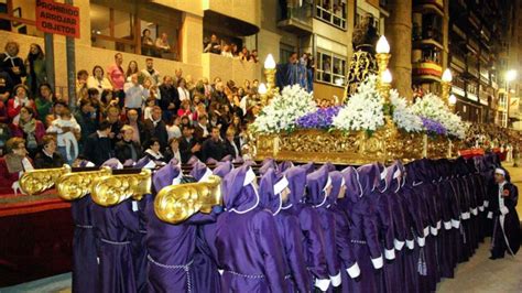 Consulta los horarios de las procesiones de Semana。